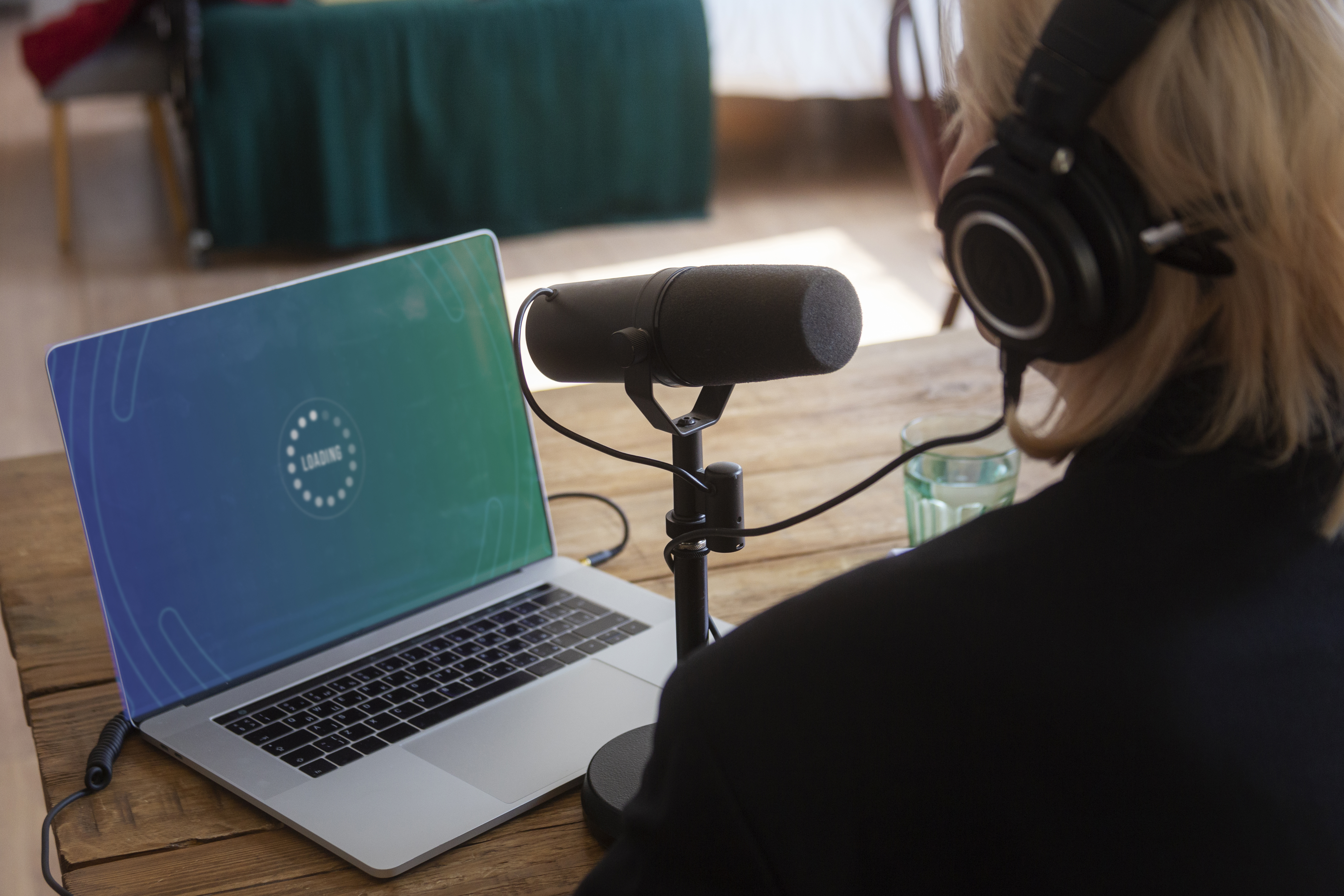 5 Expert Ways to Find Your Podcast's Hidden Gems